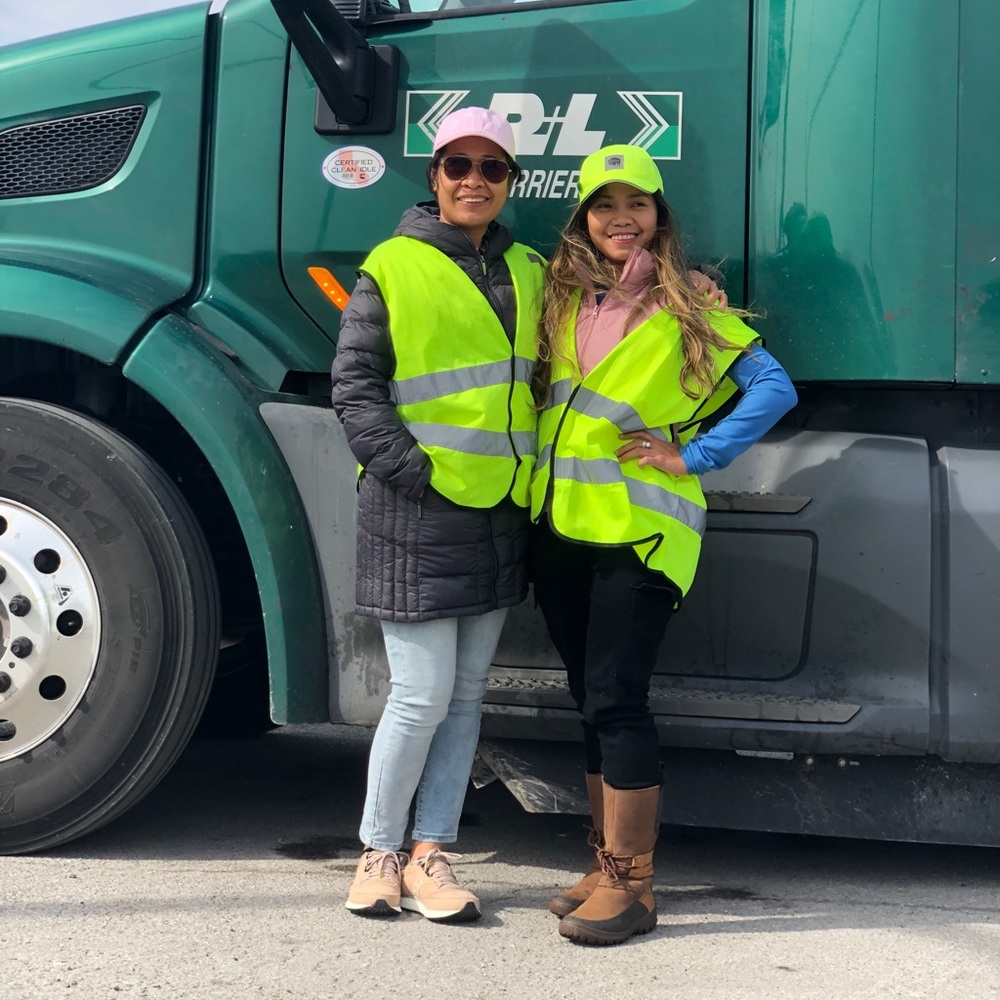 Meet your Posher, Jasmin